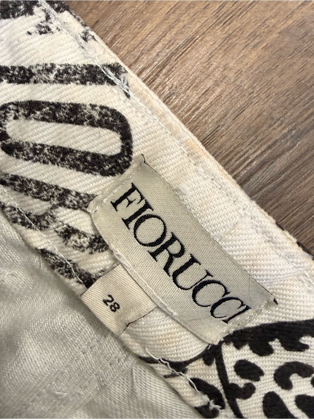 Fiorucci Logo and Animal Print High Rise Jeans Black & White size 28 XS - Picture 3 of 7